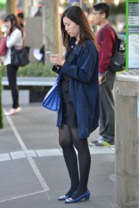 街头拍摄各式各样的美女高跟丝腿