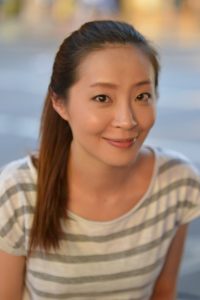 气质美女人字拖鞋白脚丫