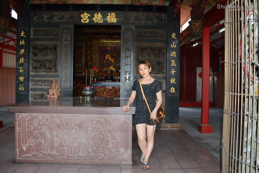 穿高跟拖鞋的金发长腿美妇在福建玩耍[第17张/共35张]