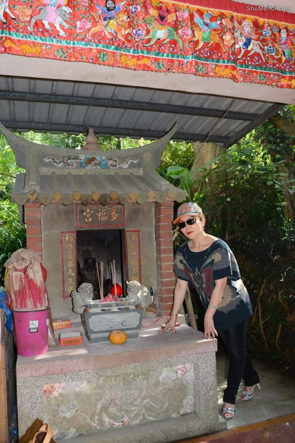 穿高跟拖鞋的金发长腿美妇在福建玩耍[第32张/共35张]