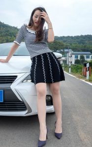 湖北小嫂子秀丝袜此腿必震