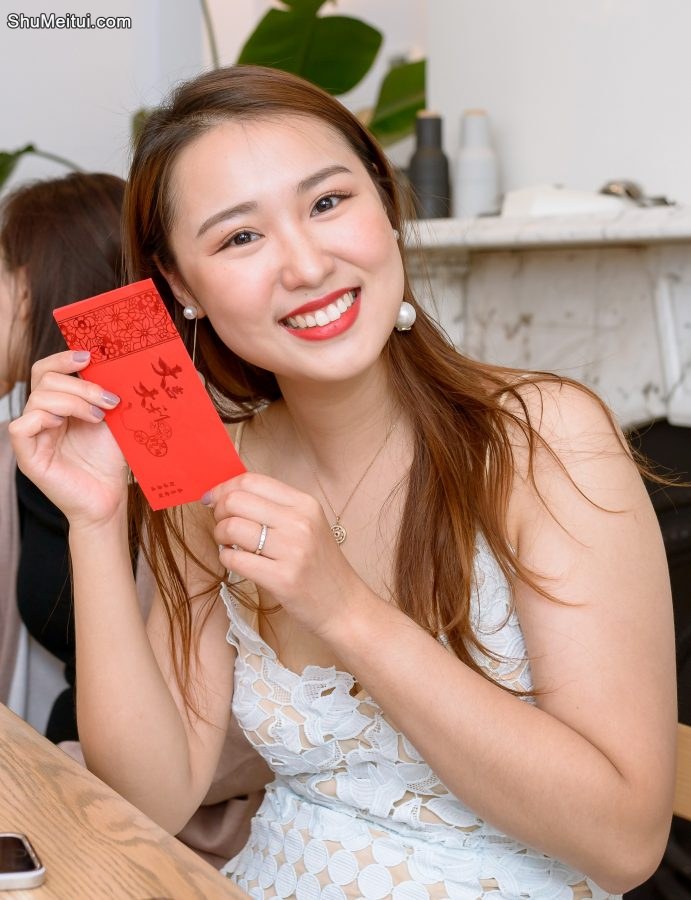 参加同学婚礼时拍摄现场嘉宾的高跟腿[第5张/共6张]