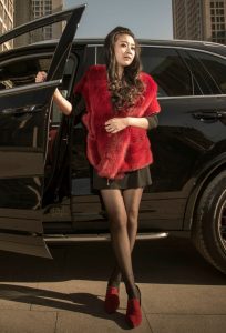 一生一世的黑丝袜长腿当车模