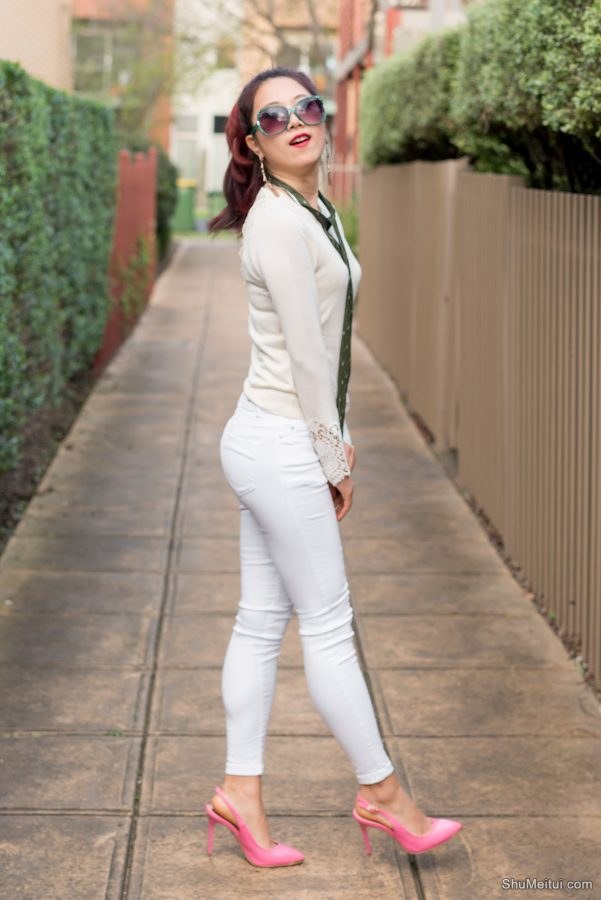 辛迪穿紧身白裤滚圆美臀一级棒[第8张/共26张]