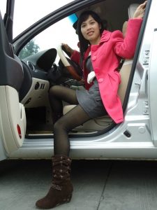 穿丝袜的人妻自驾游酒店里丝袜更精彩