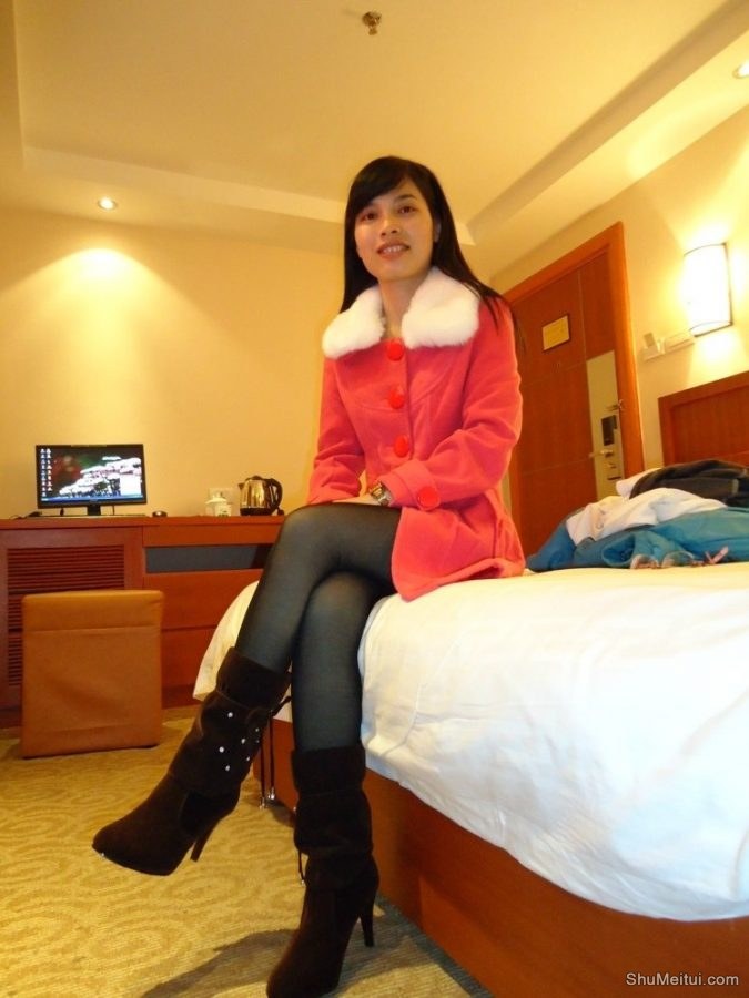 穿丝袜的人妻自驾游酒店里丝袜更精彩[第13张/共19张]