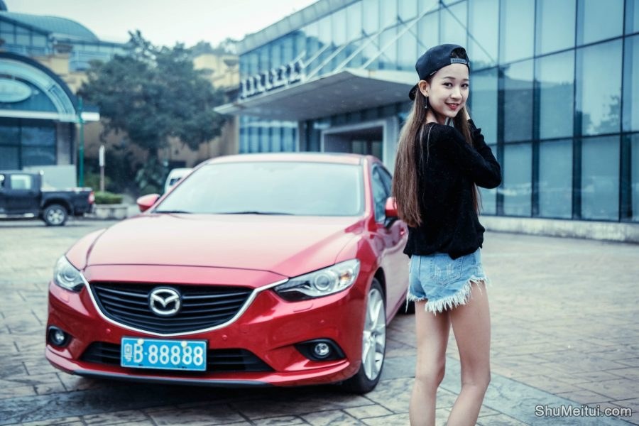 穿牛仔热裤的妹子长腿太性感[第23张/共23张]