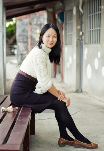 Elin姐穿黑色连裤袜外拍优雅