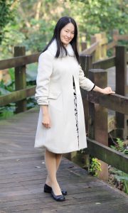 超喜欢拍照片的Elin姐穿肉丝袜又出来了