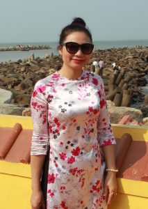 几个熟女好友结伴出行拍了很多照片