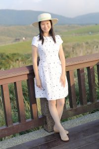 Elin姐穿肉丝袜外出拍照片