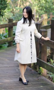 超喜欢拍照片的Elin姐穿肉丝袜又出来了