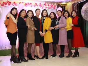 胡艳姐好友庆生各路成熟美女的丝袜