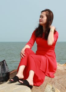 几个熟女好友结伴出行拍了很多照片