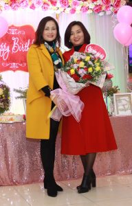 胡艳姐好友庆生各路成熟美女的丝袜