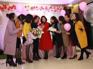 胡艳姐好友庆生各路成熟美女的丝袜