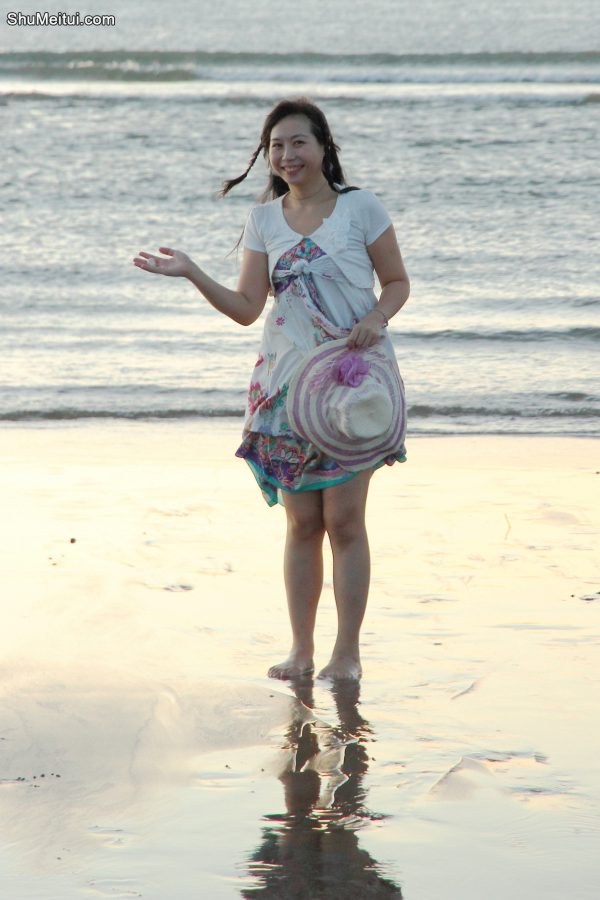 熟妇穿凉高拖鞋到海边就脱掉了[第21张/共22张]