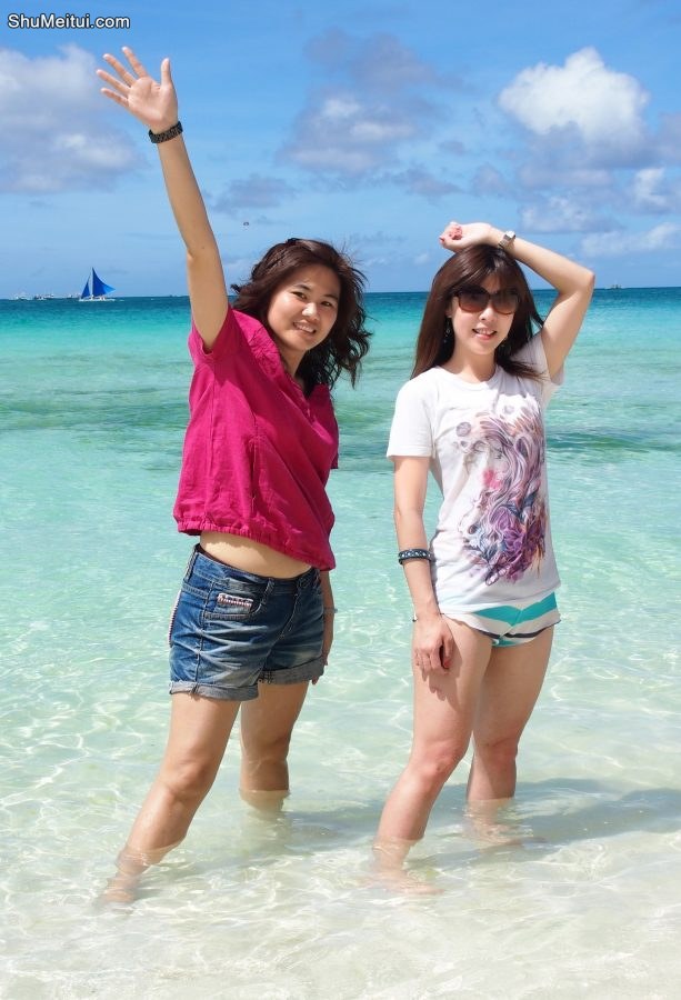 尹嫂放假去海边玩儿各种露腿[第16张/共23张]