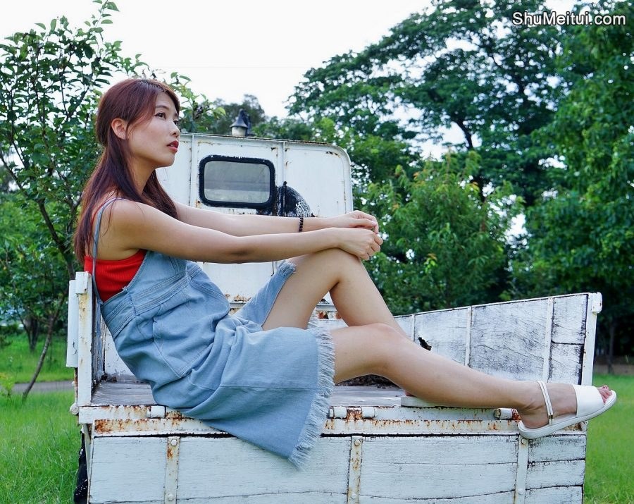 穿平底凉鞋的美腿人妻在巨石阵游玩[第19张/共61张]