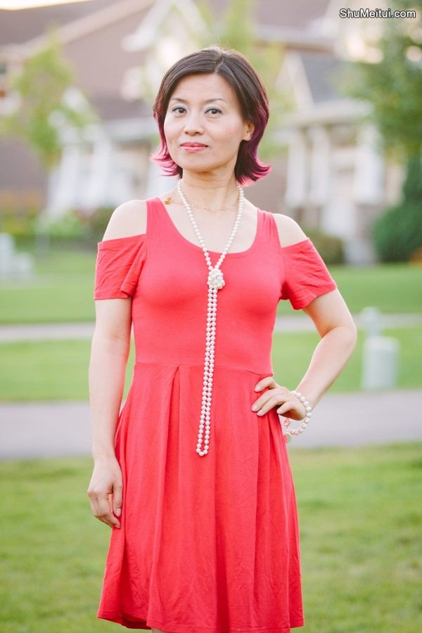 何姐和她的旗袍朋友白裙长发熟妇魅力十足[第18张/共20张]