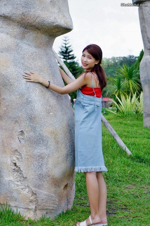 穿平底凉鞋的美腿人妻在巨石阵游玩[第54张/共61张]