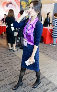 30岁左右的熟女才是1朵花，妩媚的让人怦然心动