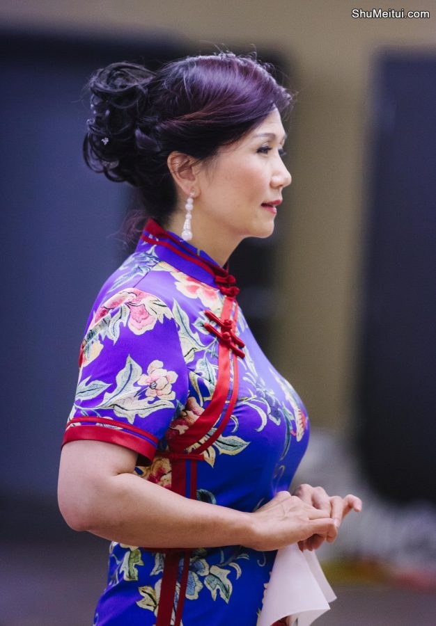 何姐和她的旗袍朋友穿各种各样的旗袍拍照片[第31张/共43张]