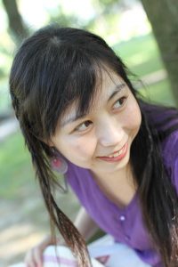 熟妇穿凉高拖鞋到海边就脱掉了