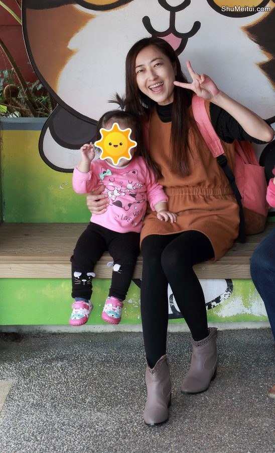 可爱长发美女外出裤袜短靴美腿线条优美[第5张/共12张]