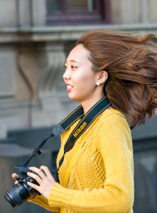 影楼的王牌摄影给别人拍照，却被我给照了一套，窃喜中