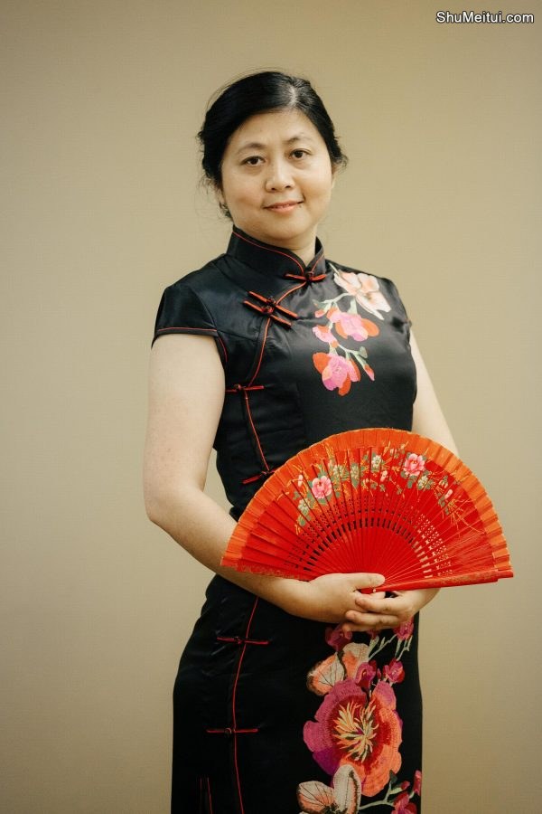 何姐和她的旗袍朋友穿各种各样的旗袍拍照片[第14张/共43张]