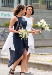 华裔新娘和她的洋妞伴娘，我感觉还是亚洲人好看