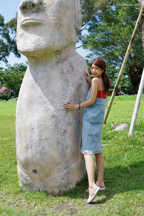 穿平底凉鞋的美腿人妻在巨石阵游玩[第57张/共61张]