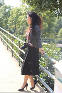 喜欢拍照的美熟到动物园采风