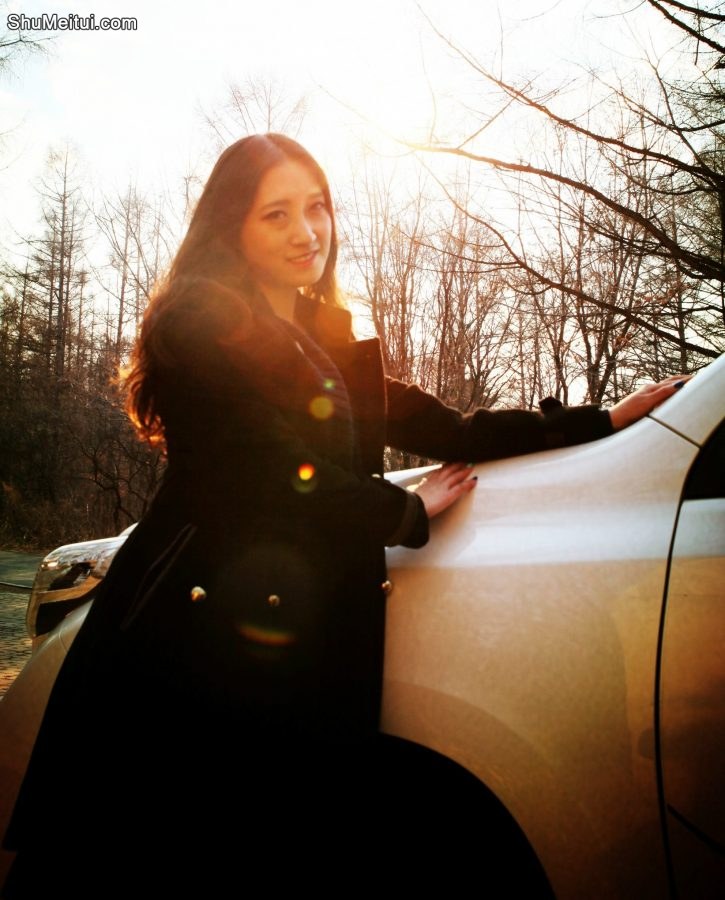 戴眼镜穿短靴的熟女，真是个迷人的妖精了[第10张/共37张]