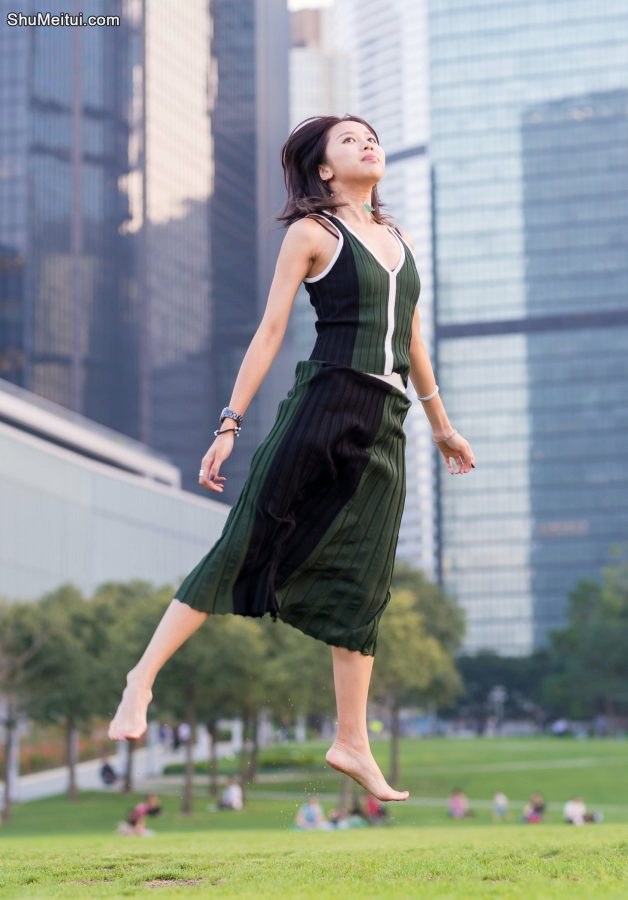 已为人妇的两闺蜜，多年不跳舞了，功底还在[第5张/共5张]