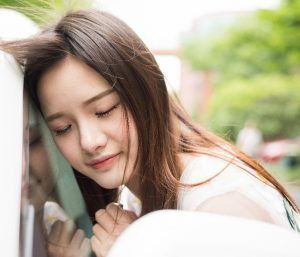 清纯甜美大美女也来媳妇车模了，真是靓呀