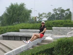 我的历史老师喜欢扮嫩秀美腿