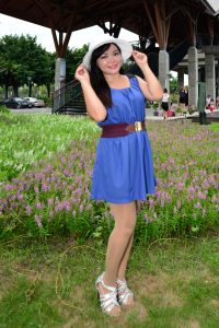 丰满的欣嫂拥有一双肥硕的肉丝腿