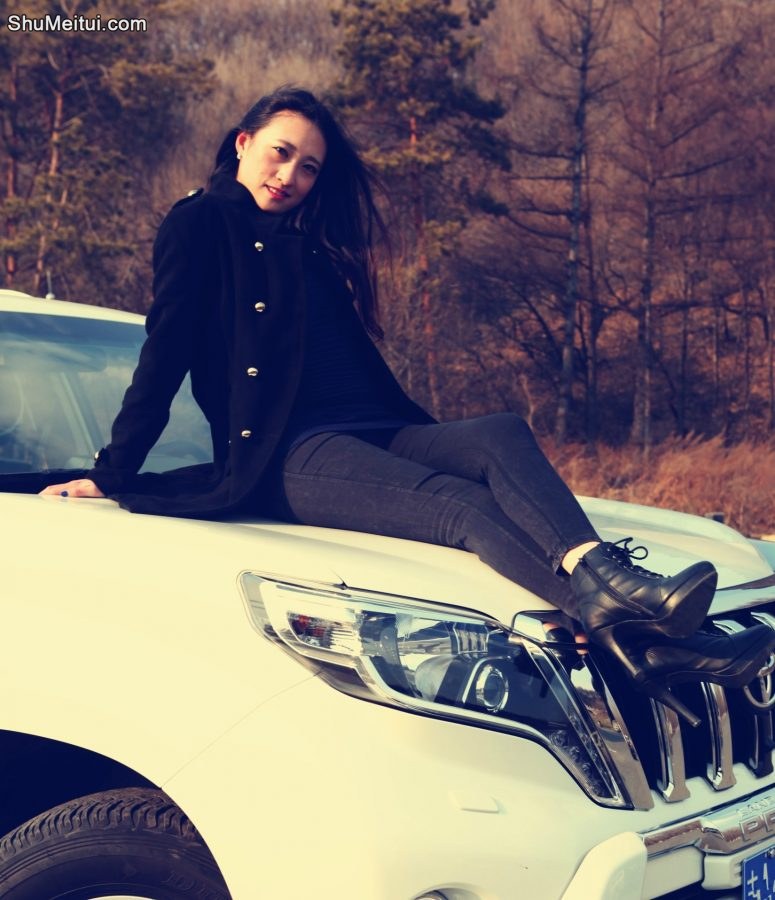 戴眼镜穿短靴的熟女，真是个迷人的妖精了[第29张/共37张]