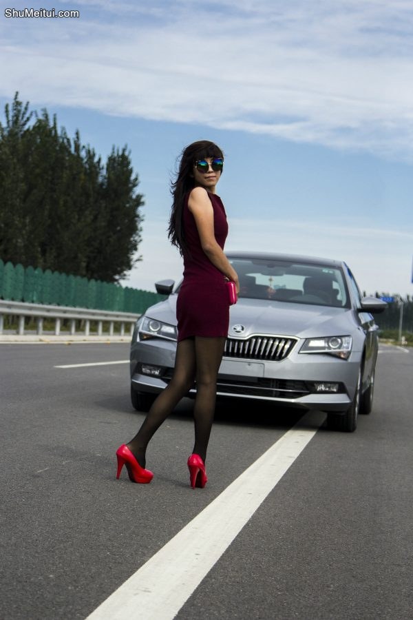 熟女的风情确实要命 气质女神影子少妇又驾到了[第7张/共54张]