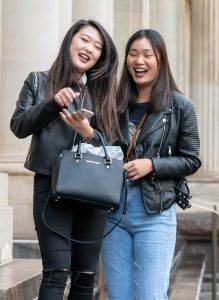 不修粉黛的一对好闺蜜，愿你们永远年轻靓丽