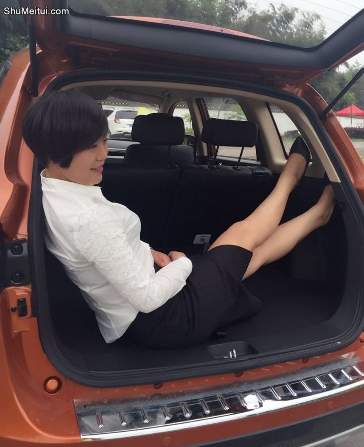 戴墨镜熟透的大姐，长的好有喜感[第11张/共11张]