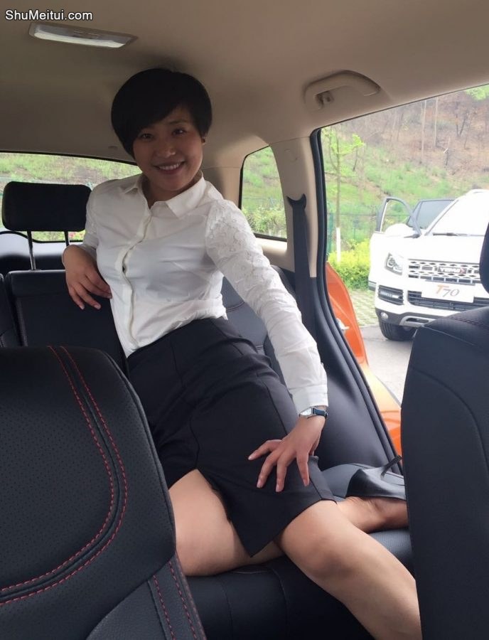 戴墨镜熟透的大姐，长的好有喜感[第9张/共11张]