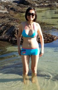 人妻美雅姐可爱泳衣秀好身材生活照