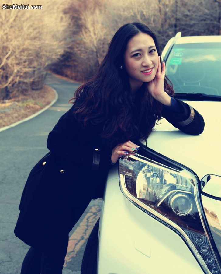 戴眼镜穿短靴的熟女，真是个迷人的妖精了[第6张/共37张]