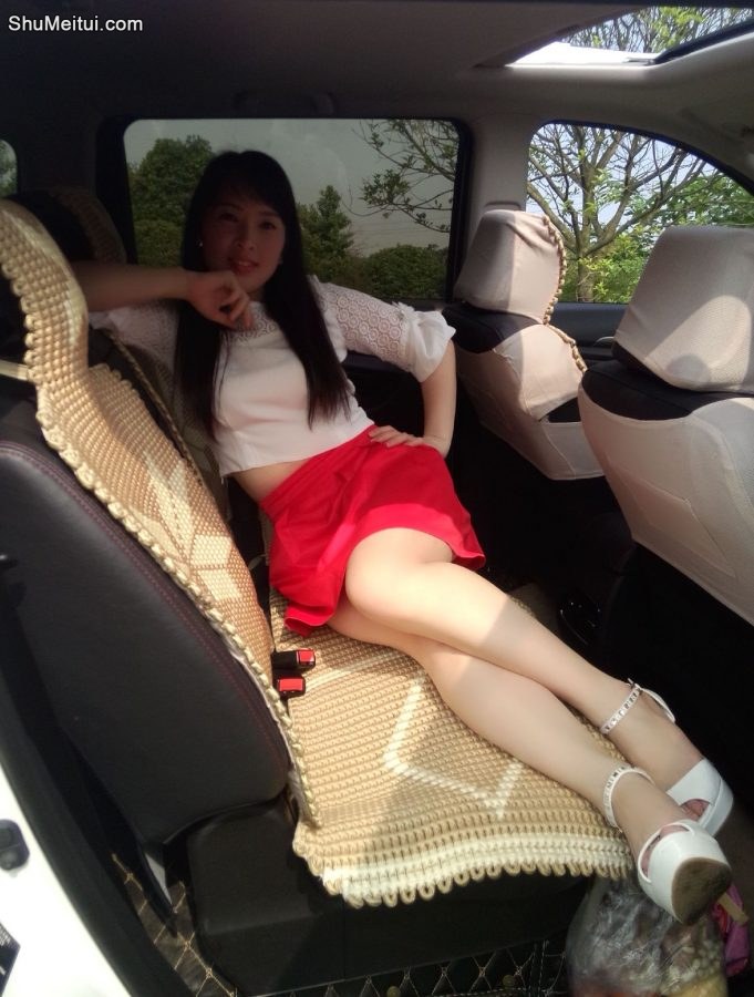 轻熟美人魏大姐又来一波，白衣红裙很是惹眼哦[第6张/共10张]