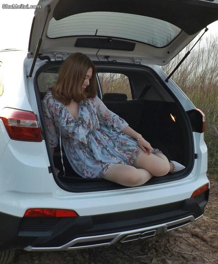 西北的豪迈熟妇小伟子，妖艳的很[第3张/共12张]