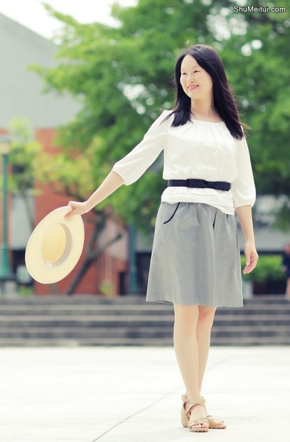 三十年后重返校园,气质优雅的Elin姐写真照片[第6张/共21张]