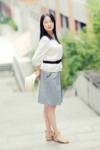 三十年后重返校园,气质优雅的Elin姐写真照片